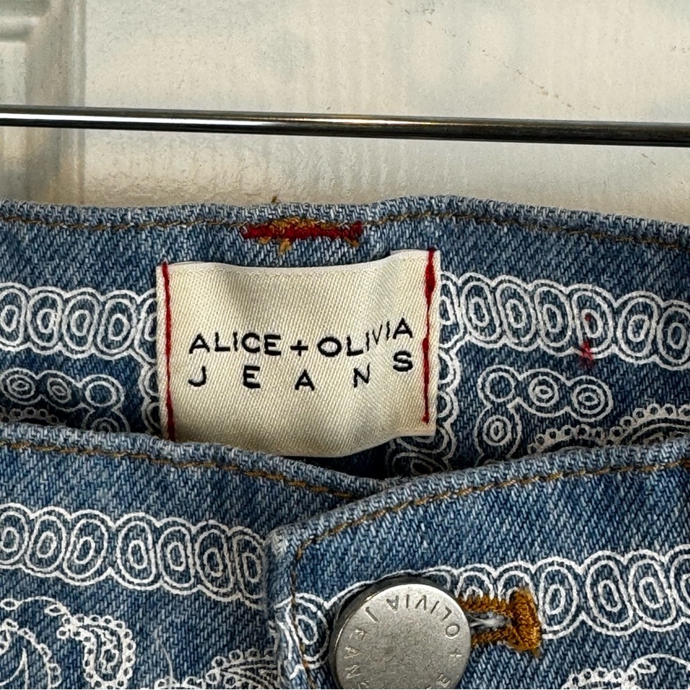 Alice + Olivia Amazing High Rise Patchwork Jeans Sz 25 - Picture 11 of 14